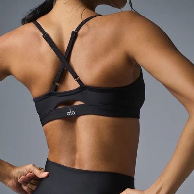 نیمتنه کاپدار alo yoga مدل airlift intrigue bra